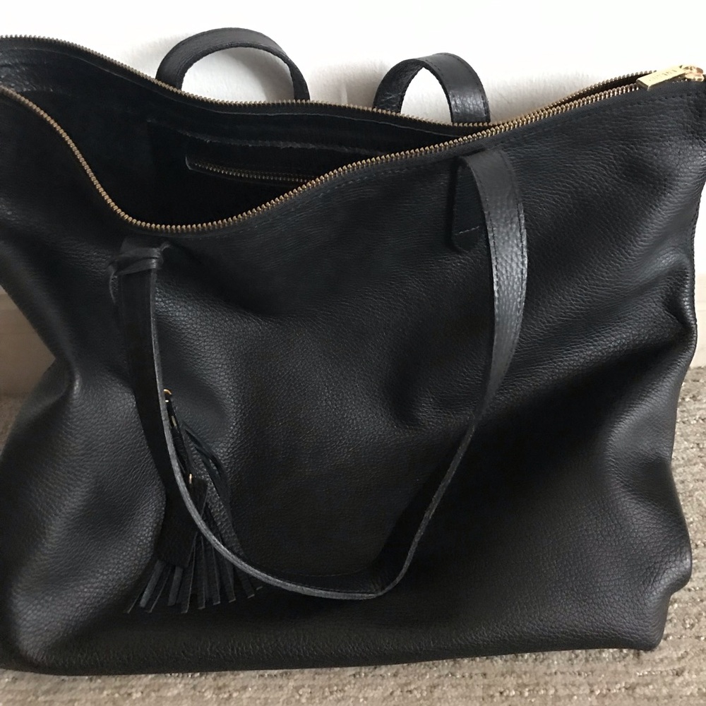 Large Cuyana Leather Tote